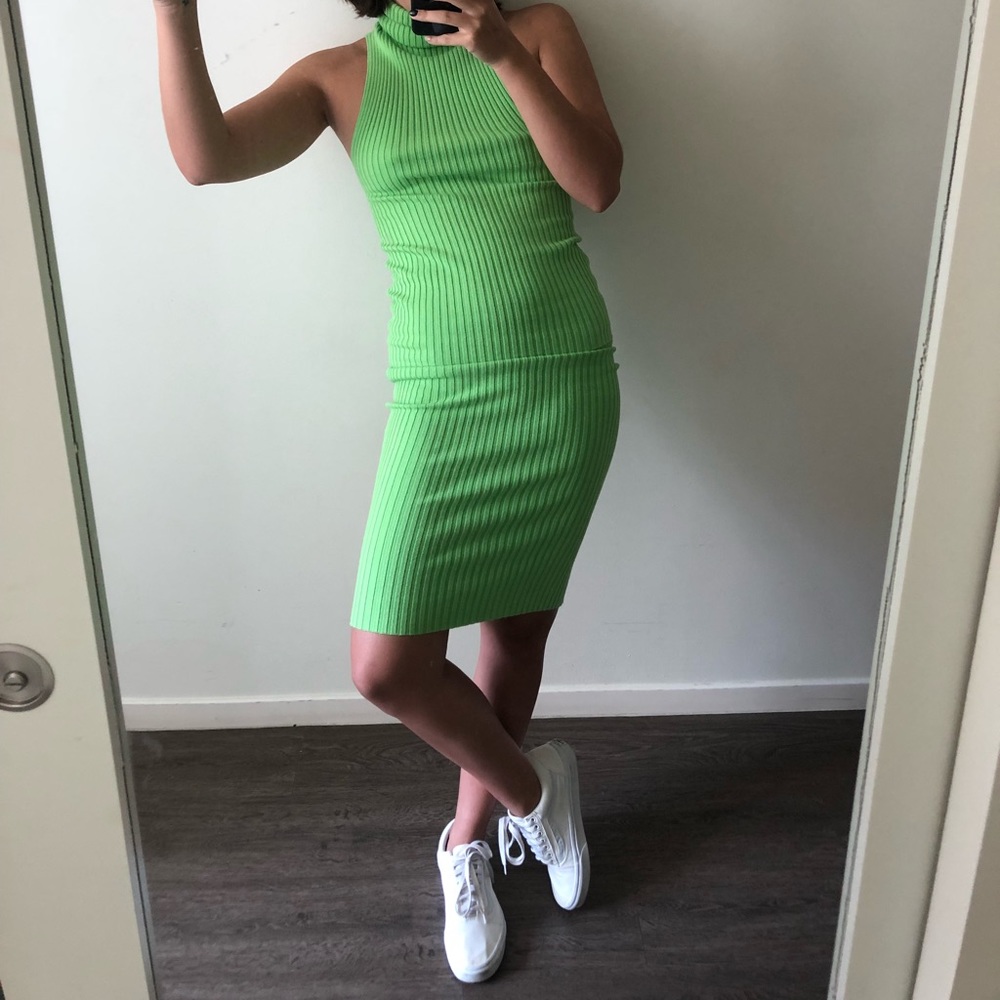 Giu Giu Ribbed Skirt in Avocado - Picture 1 of 1